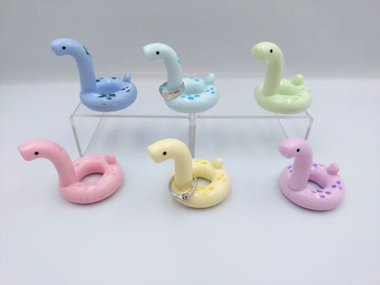 Ring holders (Gyűrűtartók)