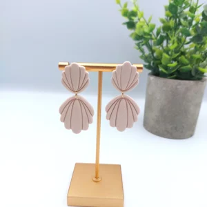 Polymer clay earrings big dangle shell (Polimer agyag fülbevaló nagy lógó kagyló) (1)