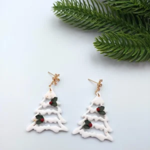 Polymer clay earrings dangle Christmas tree (Polimer agyag fülbevaló lógós karácsonyfa)