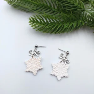 Polymer clay earrings dangle snowflake (Polimer agyag fülbevaló lógós hópehely)