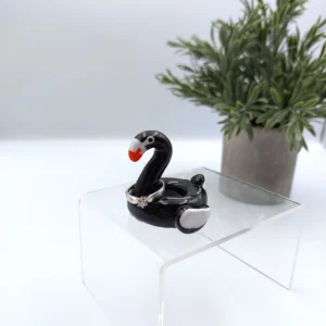 Swan pool float ring holder (Hattyú úszógumis gyűrűtartó) (1)